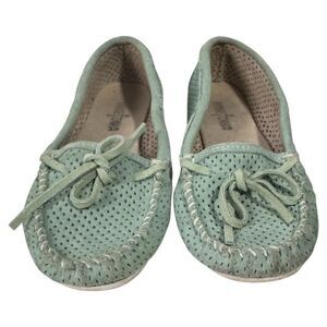 Minnetonka Lisa Slip On Moccasins Loafers Mint Green Perforated‎ Suede Womens 8